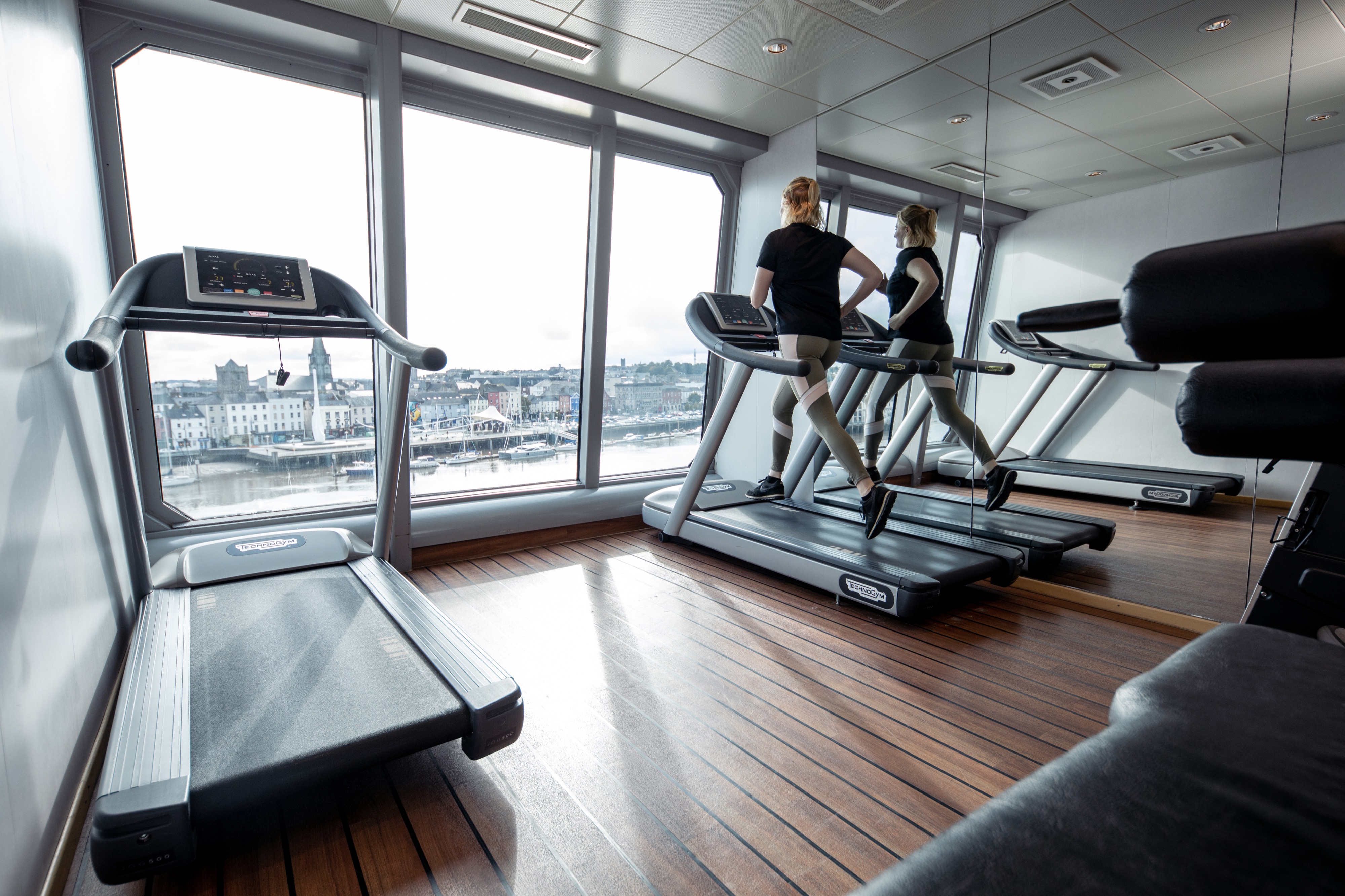 MS Midnatsol - Sauna and fitness room